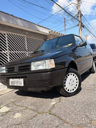 FIAT UNO 1.0 MPI MILLE ELX 8V GASOLINA 2P MANUAL FIAT UNO 1.0 MPI MILLE ELX 8V GASOLINA 2P MANUAL